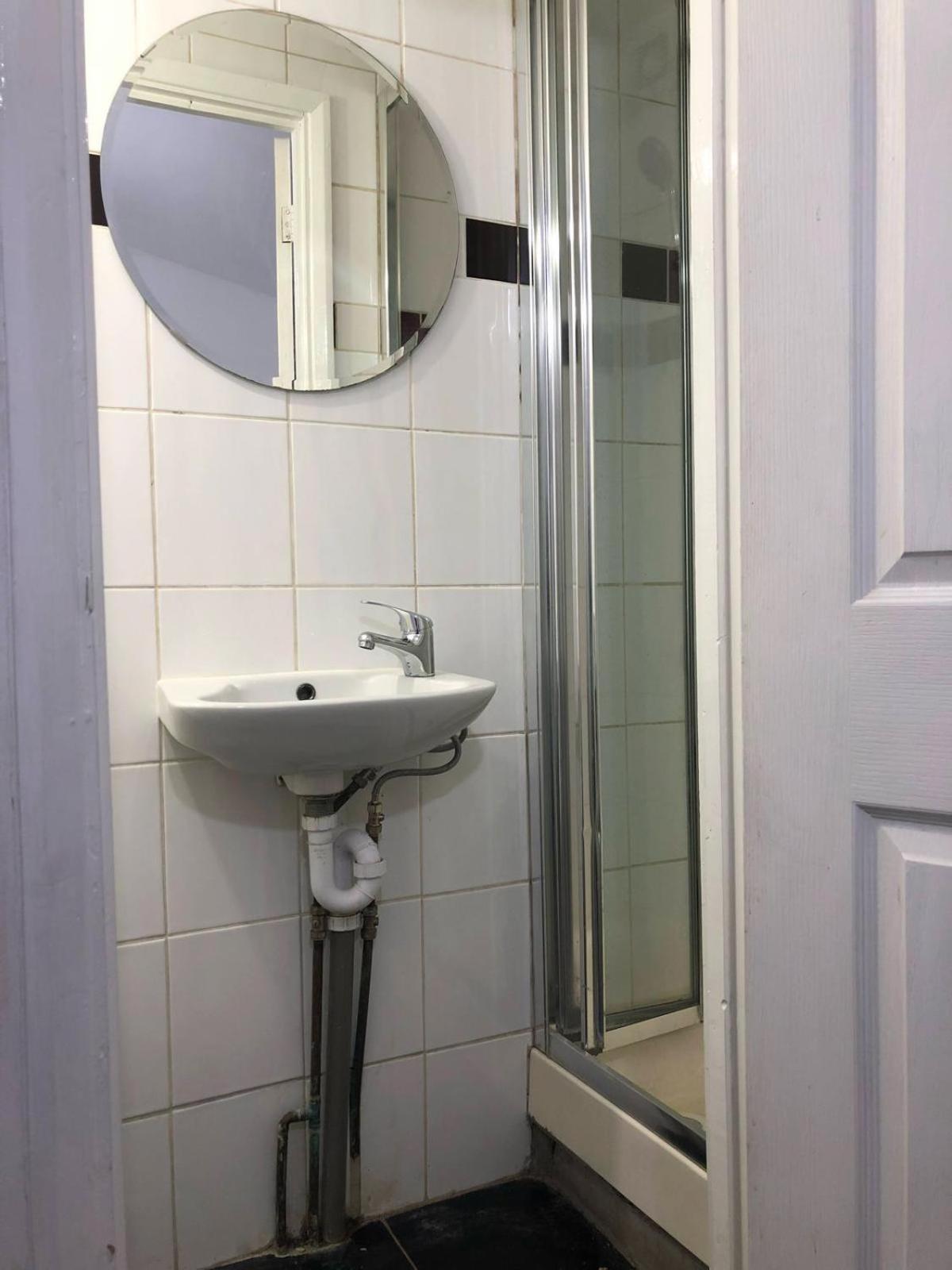 Saji Hotel Ілфорд Екстер'єр фото