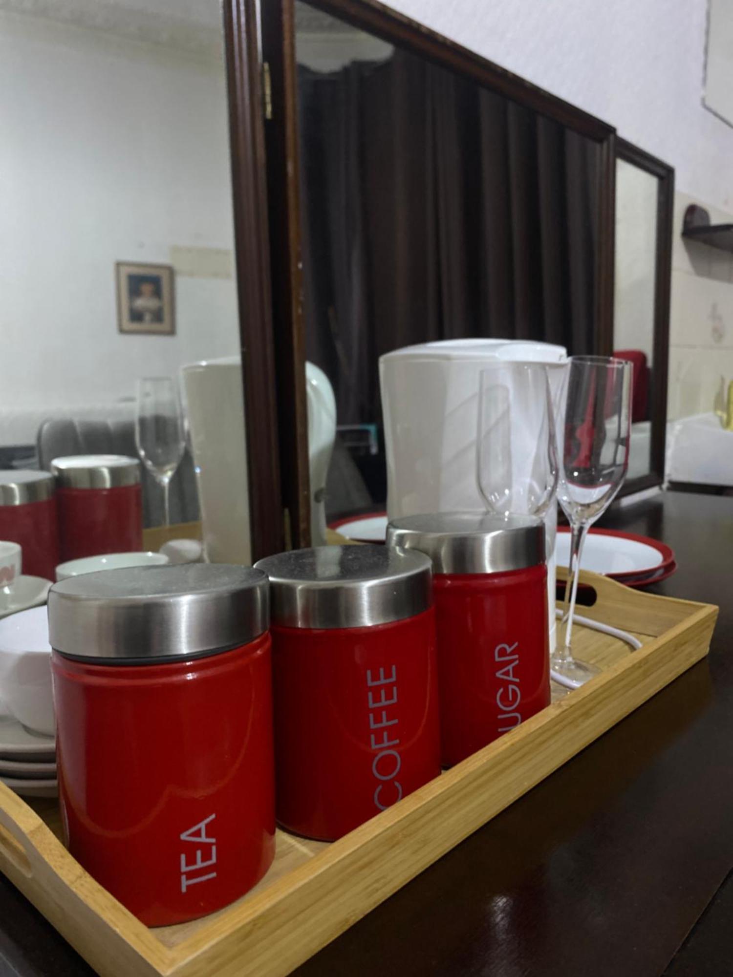 Saji Hotel Ілфорд Екстер'єр фото