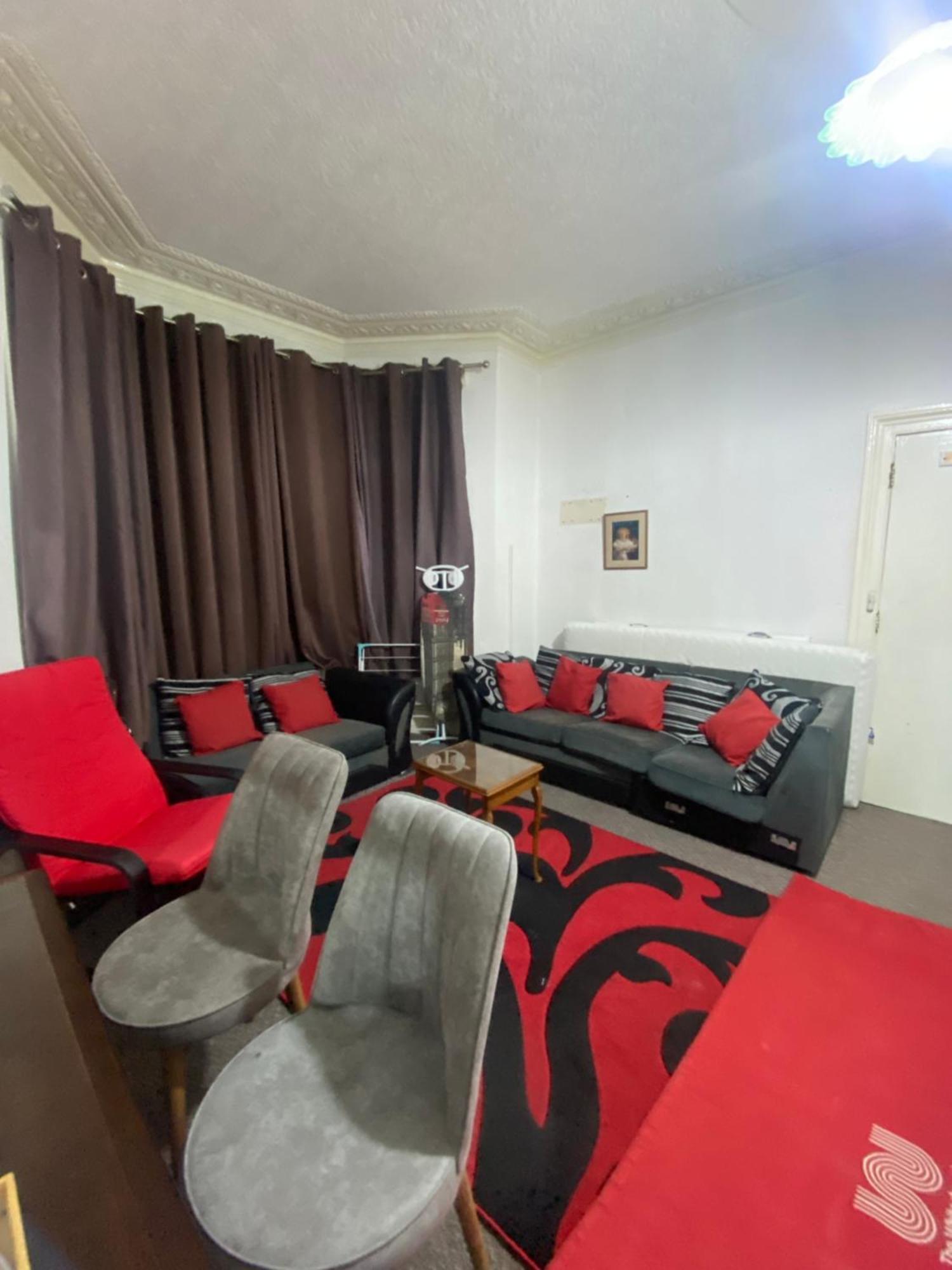 Saji Hotel Ілфорд Екстер'єр фото