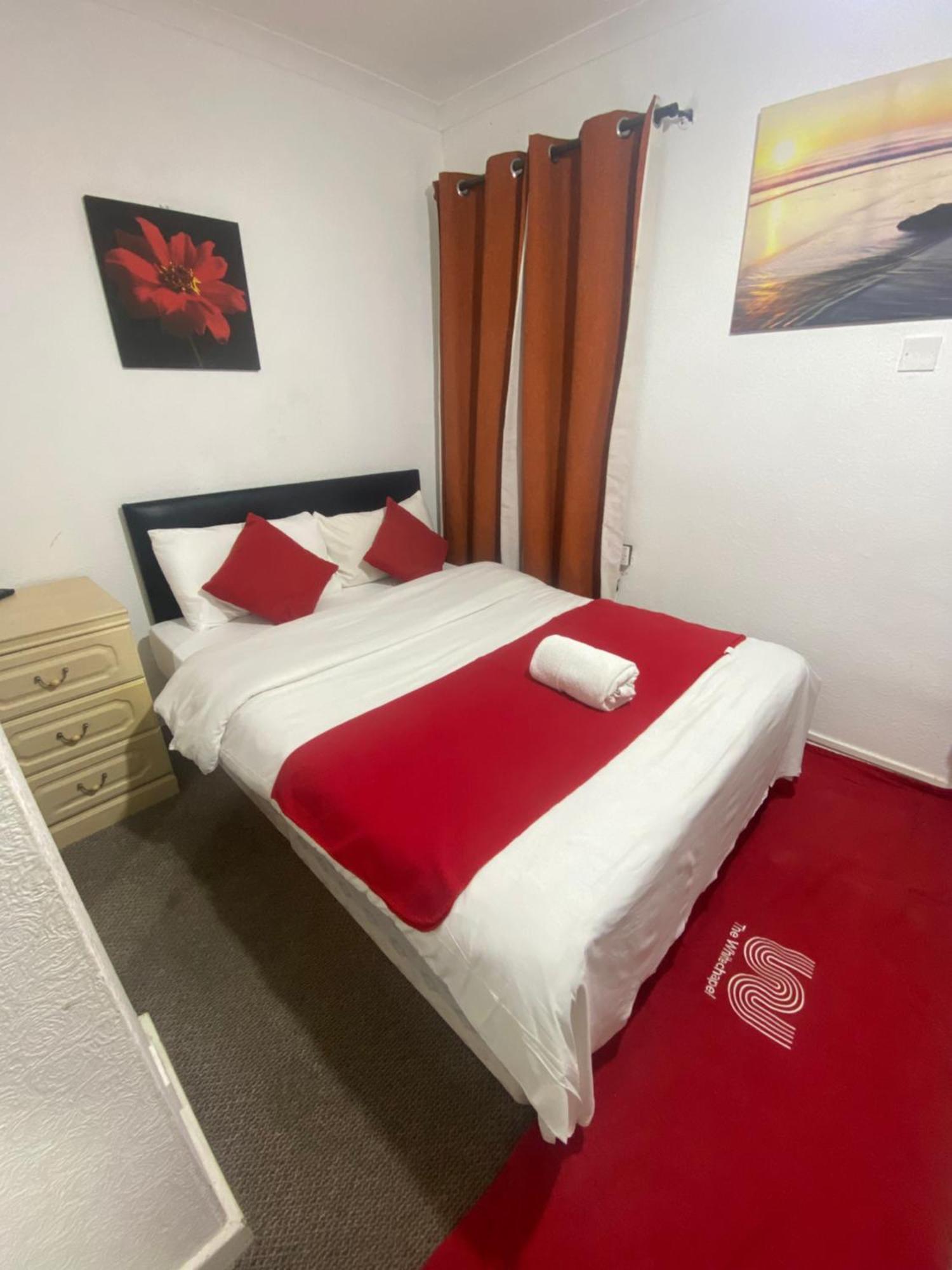 Saji Hotel Ілфорд Екстер'єр фото